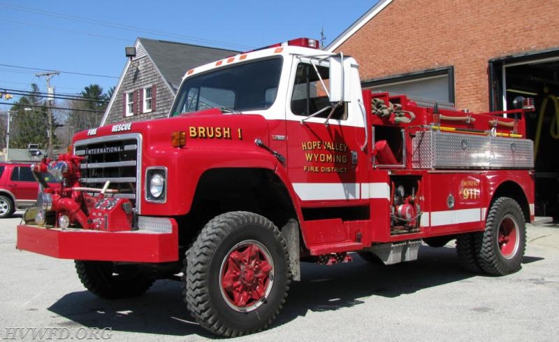 Brush 916
1981 - International S-1800 4 Wheel Drive
Tank: 600 Gallons
Pump: 500 GPM
2800' of Forestry Hose